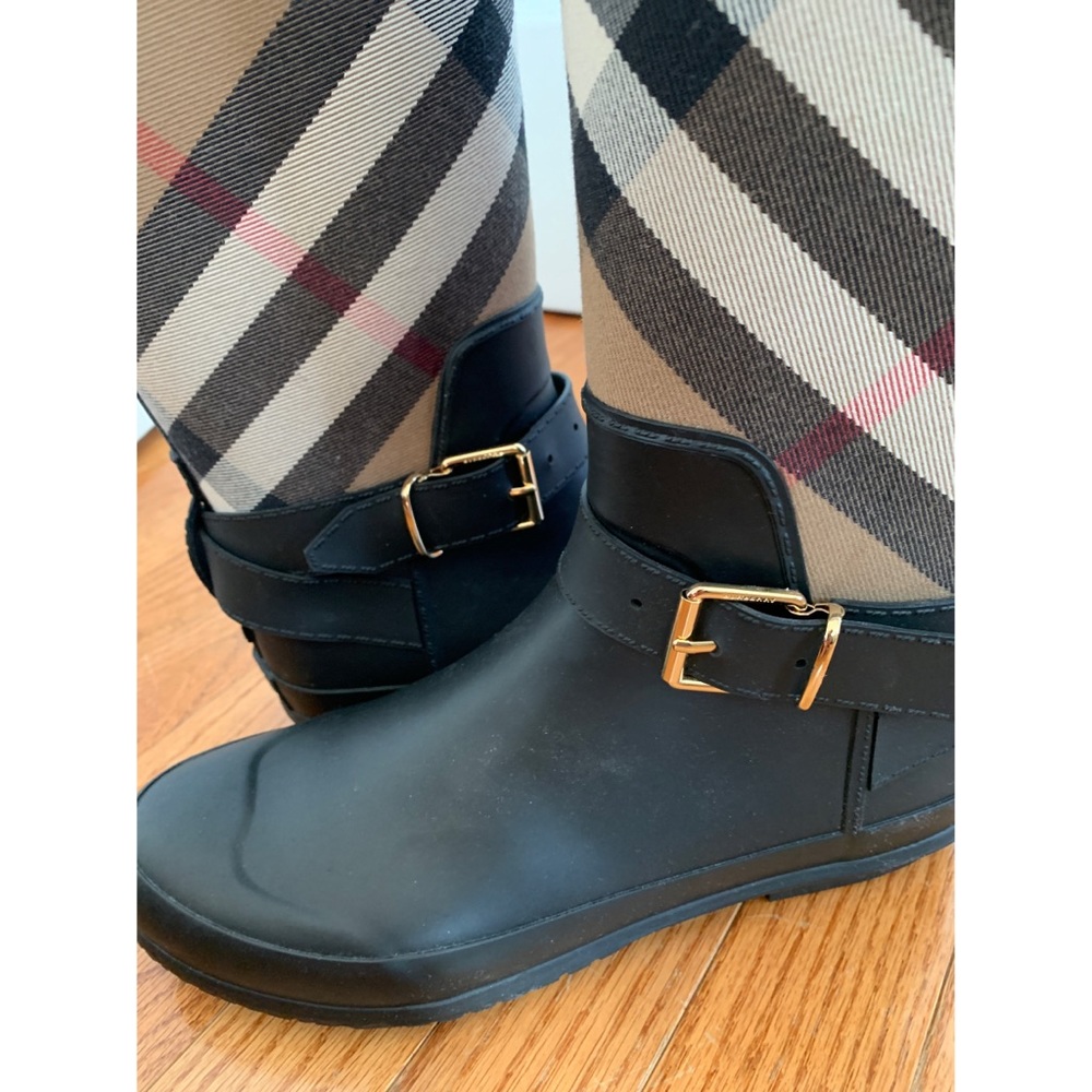 Burberry Simeon signature check rain boots - Picture 8 of 8